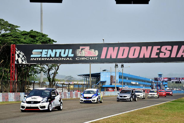 Honda Jazz dan Brio...