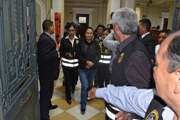 Pemimpin Oposisi Peru...