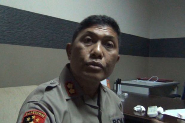 Polisi Tahan Tiga Pria...