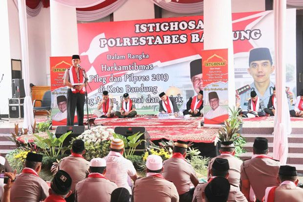Istigasah, Ribuan Warga...