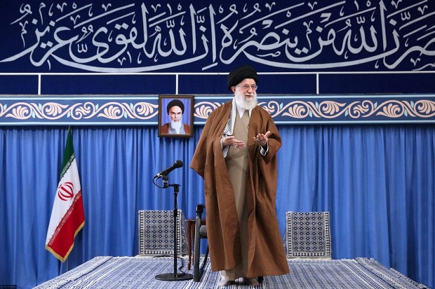 Kecam Sanksi, Khamenei:...