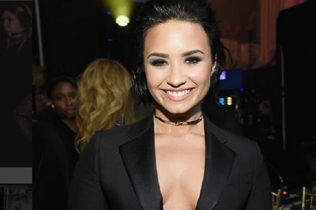 Sehat, Demi Lovato Tinggalkan...