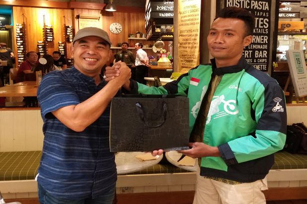 Berikan Pelayanan Terbaik,...