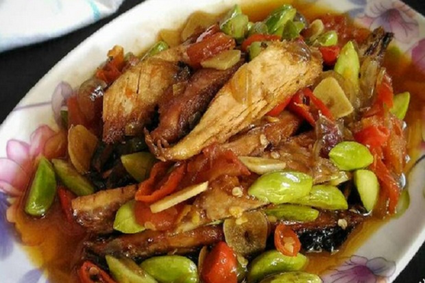 Tongkol Petai Pedas...