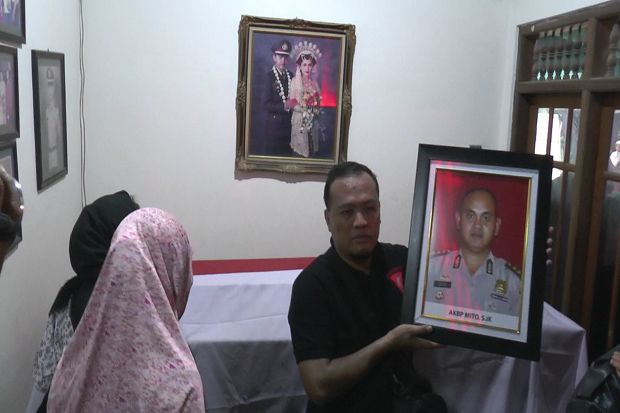 Tangis Histeris Keluarga...