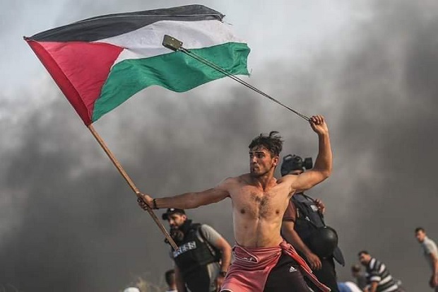 Demonstran Ikonik Palestina...