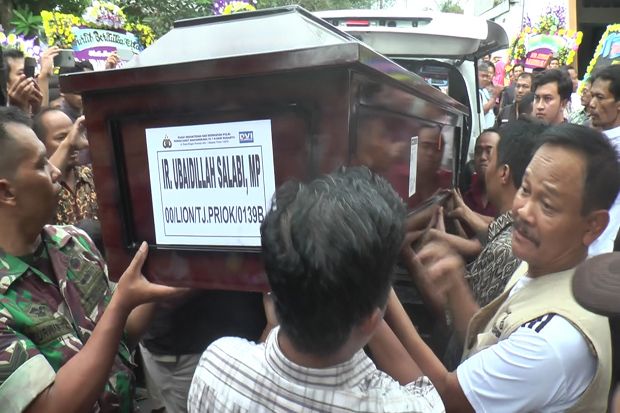 Pejabat Kementerian...