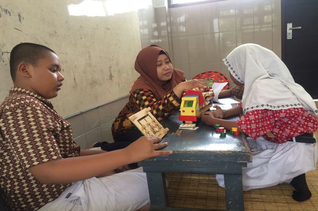Anak-Anak Pemulung Ini...