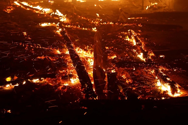 Kebakaran Hebat California,...