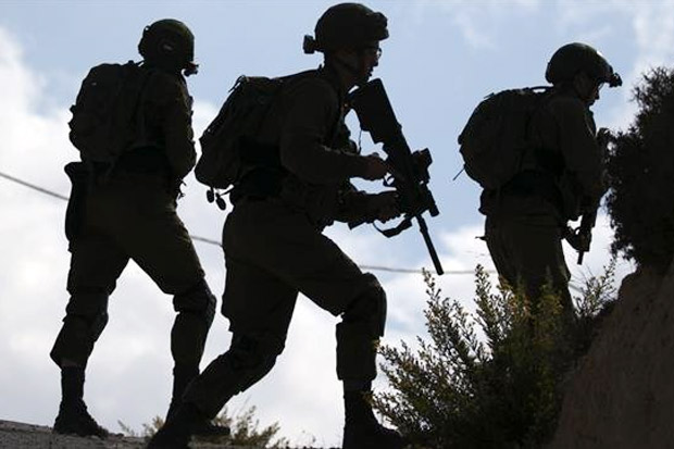 Tentara Israel dan Pemukim...