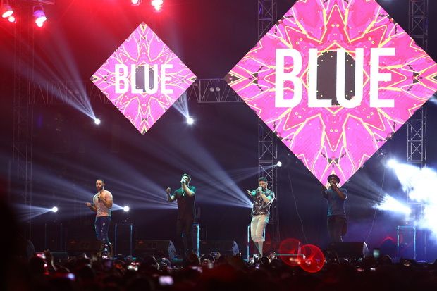 Blue Berhasil Bawa Penggemarnya...