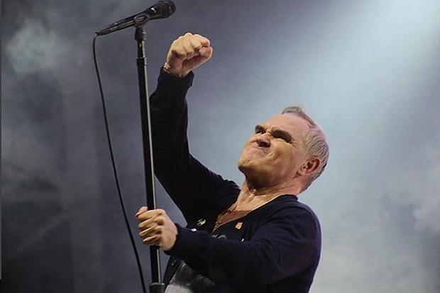 Morrissey Diserang di...