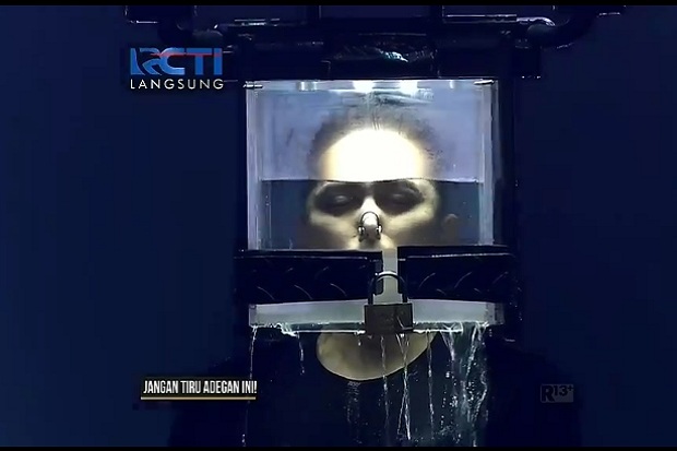 Buka Acara Silet Awards...