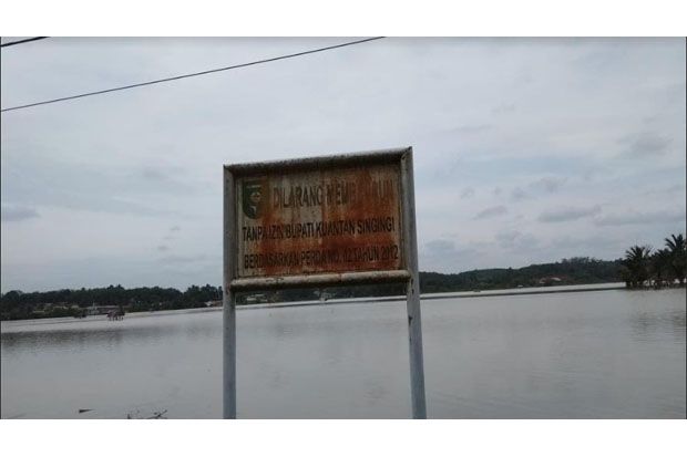 Diterjang Banjir, Ribuan...
