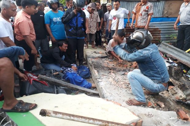 Musibah Robohnya Tembok...