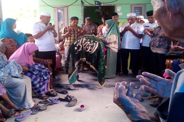 Antar Adik Sekolah,...