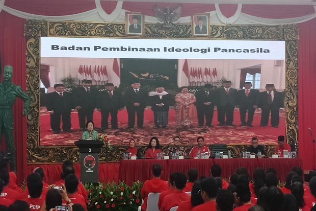 Megawati Ungkap Permainan...
