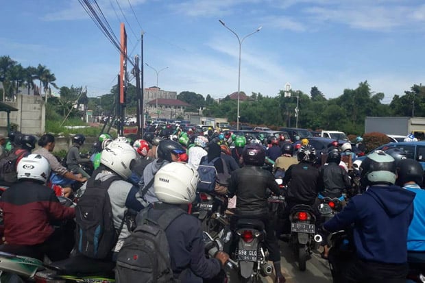 Lagi Ada Perbaikan Saluran...