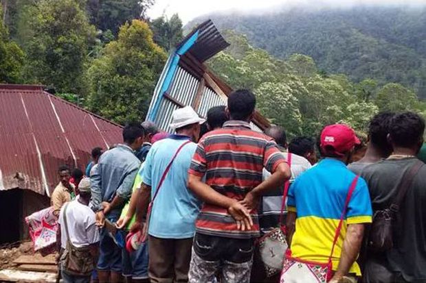 Korban Longsor di Nagakeo...