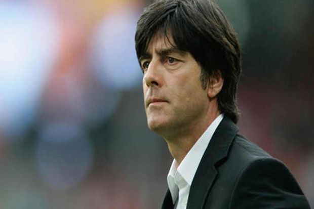 Joachim Loew Wajib Menang...