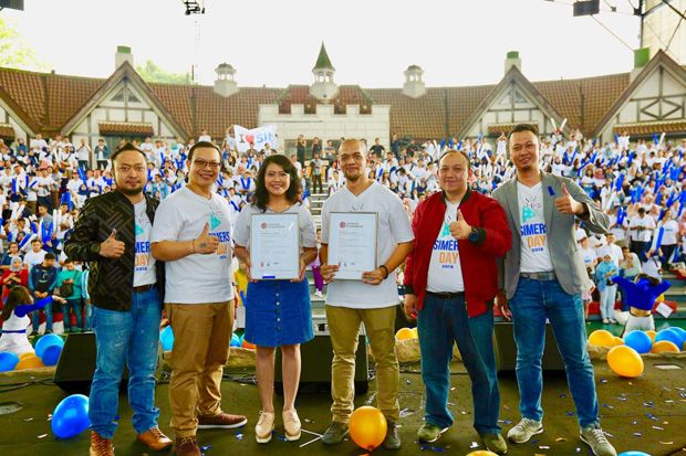 SIMGROUP Raih Sertifikasi...