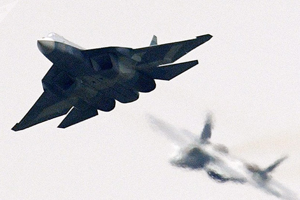 Pilot Jet Tempur Su-57...