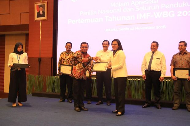 Dalam Sepekan, Jasa...