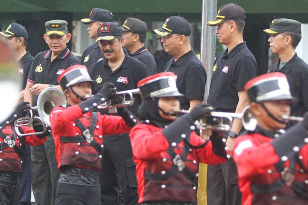 Festival Marching Band...