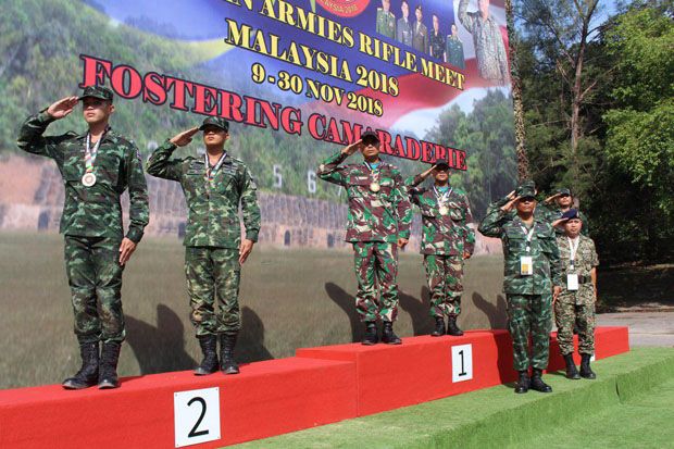 Pertahankan Posisi Puncak,...