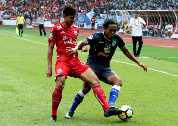 Persija Panaskan Perburuan...