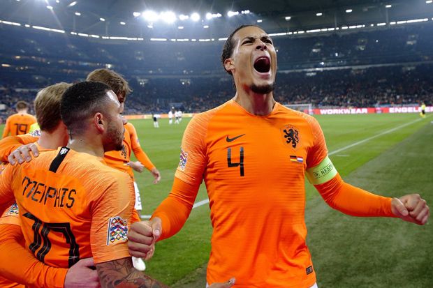 Van Dijk Bangga, Belanda...