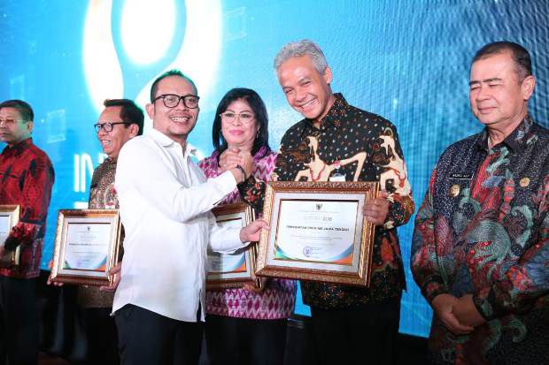 Jateng Raih Penghargaan...
