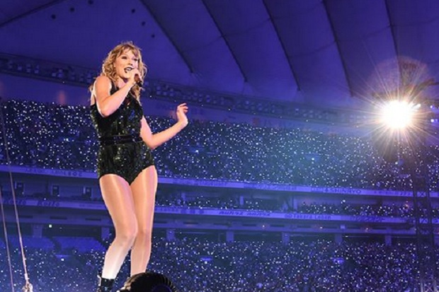 Taylor Swift Merasa...