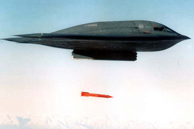 Bomber Siluman AS Latihan...