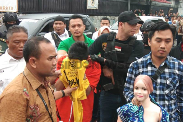 Rekonstruksi Pembunuhan...