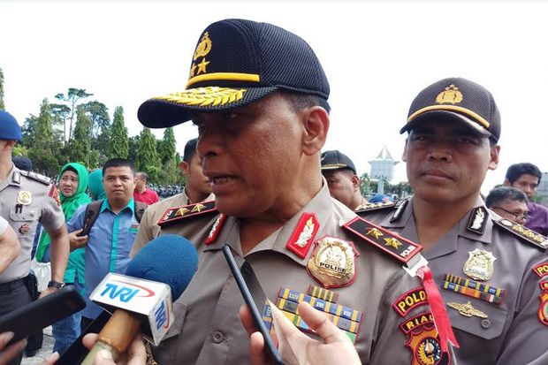 Polda Riau Terjunkan...