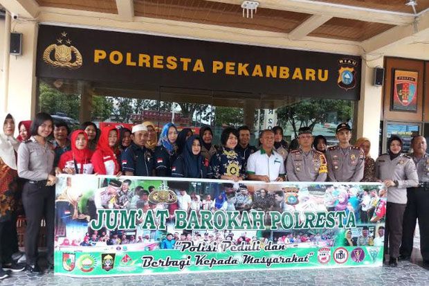 Visi Kemanusian Dibalik...