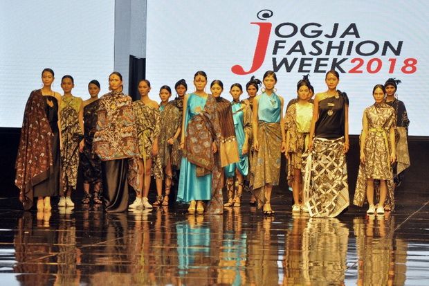 Tampil di JFW 2018,...