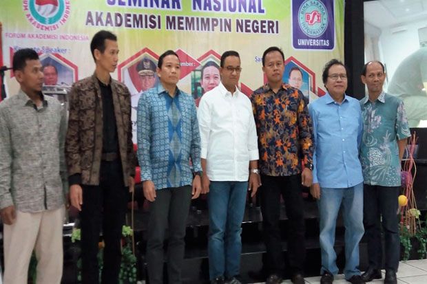 Di Forum Akademisi Indonesia...