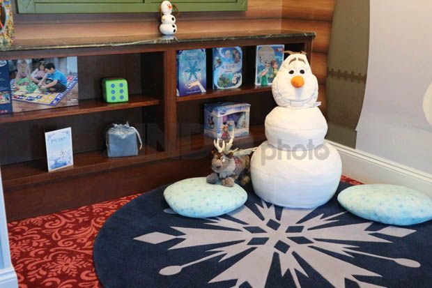 Tidur Bak Anna dan Elsa...
