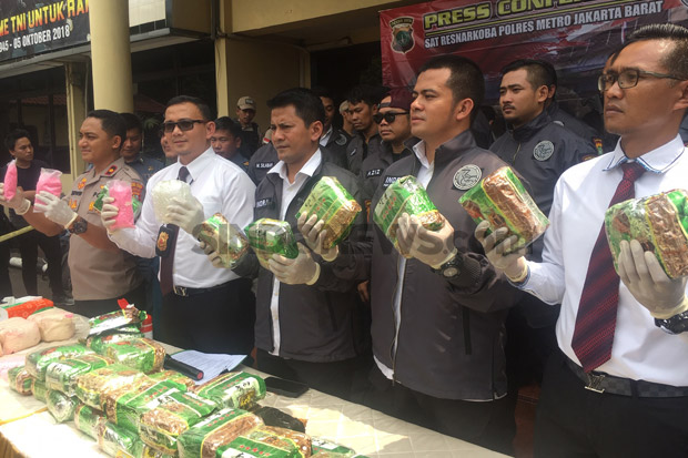 Kasus Dua Karung Narkoba,...