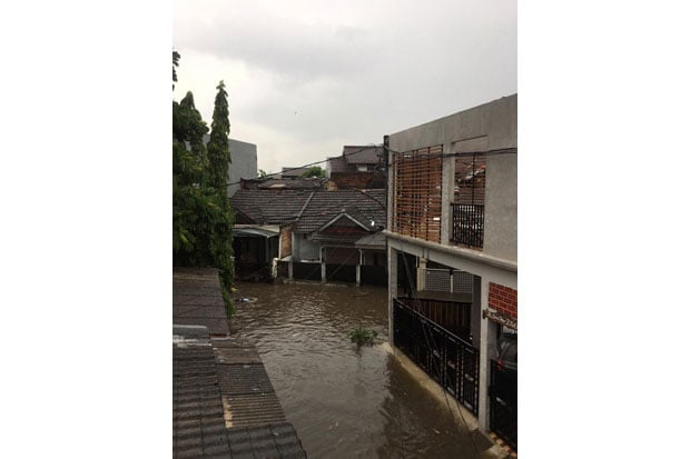 Diguyur Hujan, Tangerang...