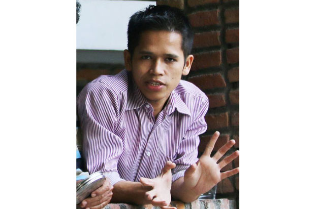 Tantangan Ganda Politik...