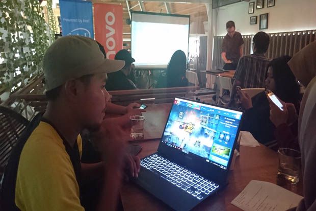 Lenovo Datangkan Dua...