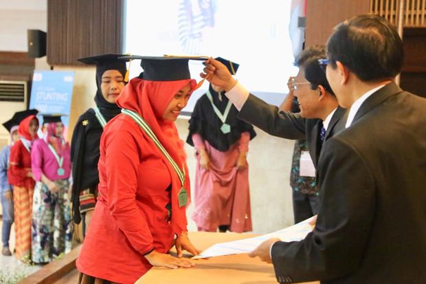 BKKBN Lantik Akademi...