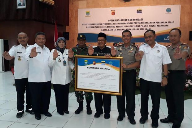 Jelang Akhir Tahun,...