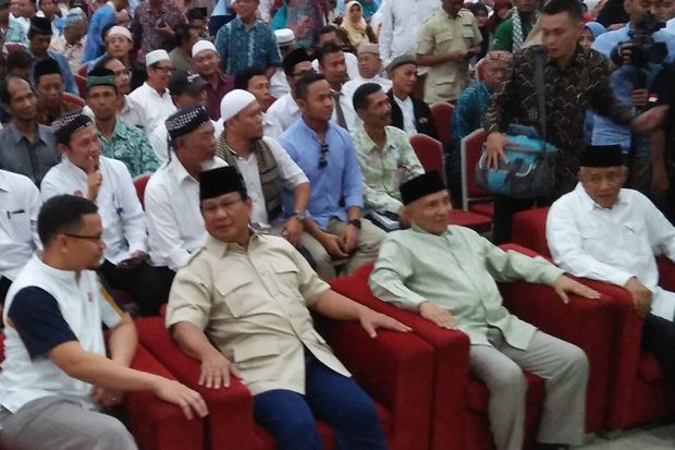 Amien Rais Kritisi Tiga...