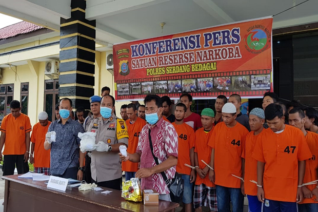 Polres Sergai Gulung...