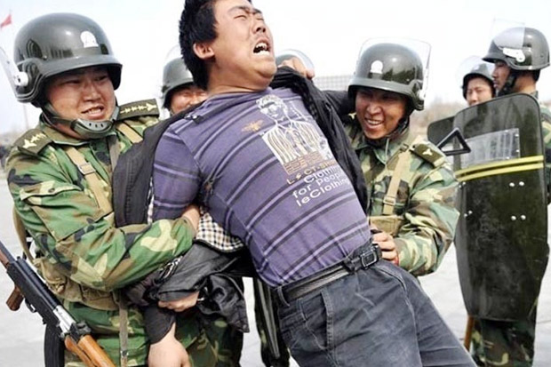 China Ancam Balas AS...
