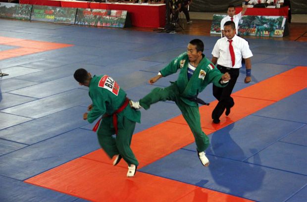 Prajurit Kopassus Raih...